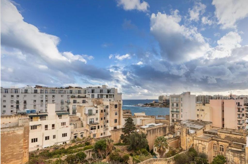 The Caves Apartments Saint Julian's Exterior photo