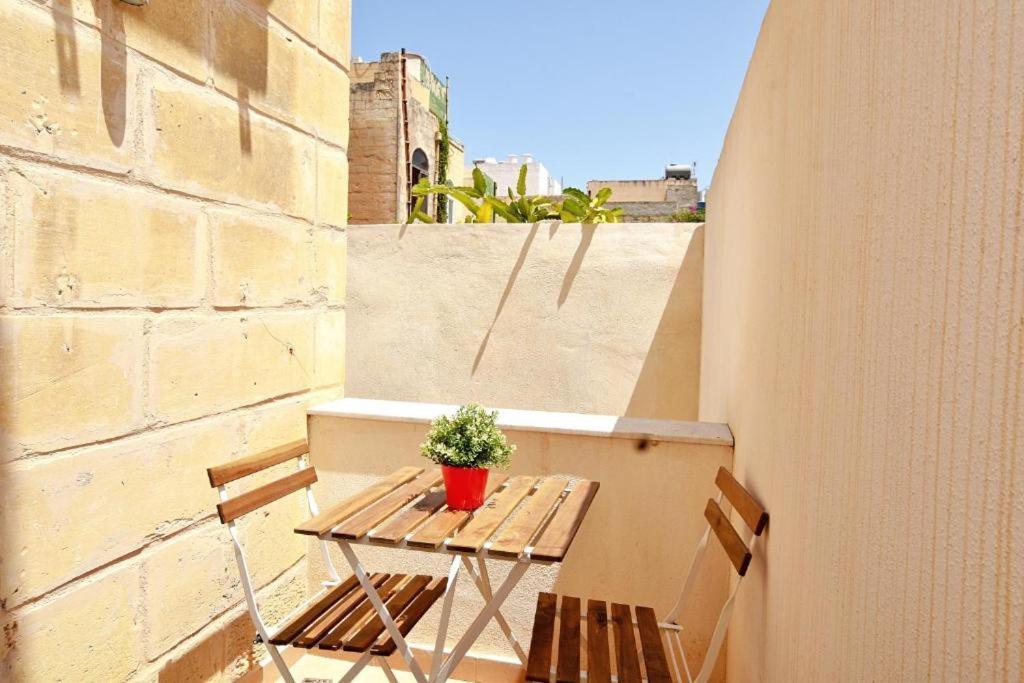 The Caves Apartments Saint Julian's Exterior photo